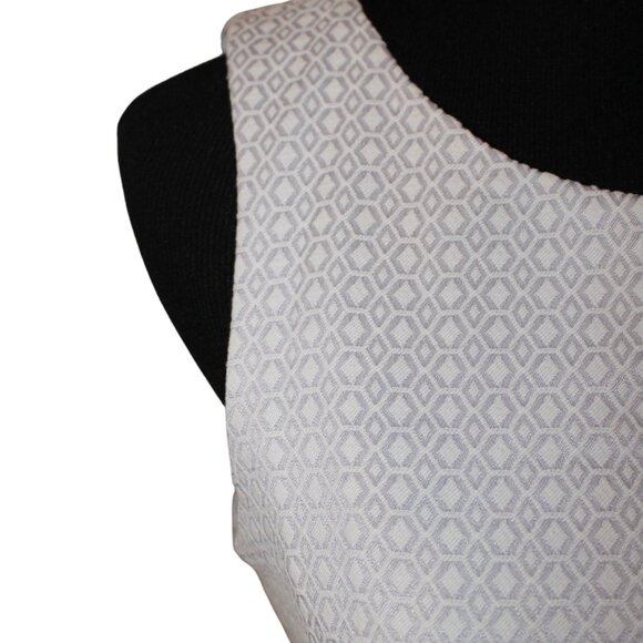 CLEARANCE SALE! Pure Collection Grey Geo Print Jacquard Fit Flare Dress 10 NWT's - Picture 3 of 16